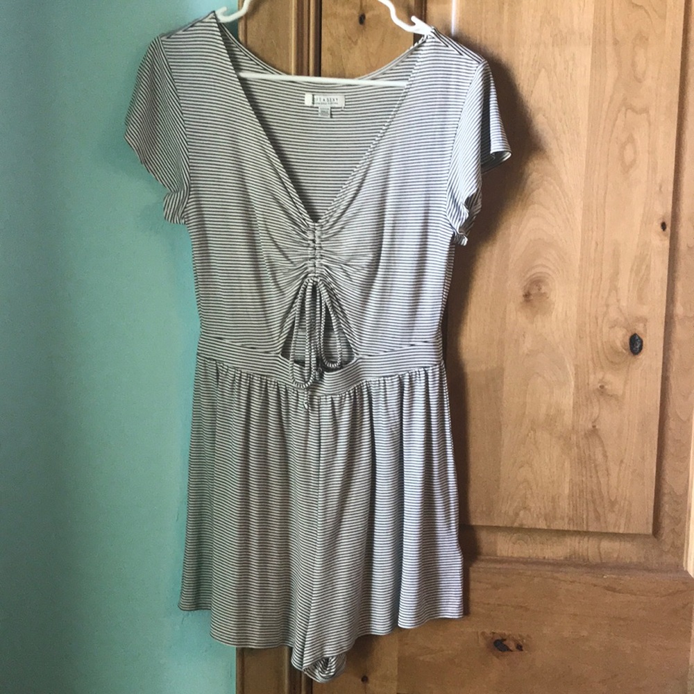 WOMEN’S AE SOFT AND SEXY ROMPER